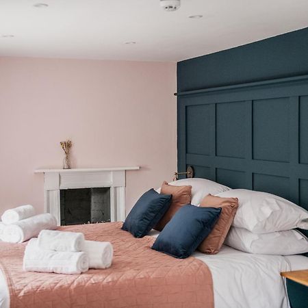 The Heathcock Boutique Hotel - Room 3 كارديف المظهر الخارجي الصورة