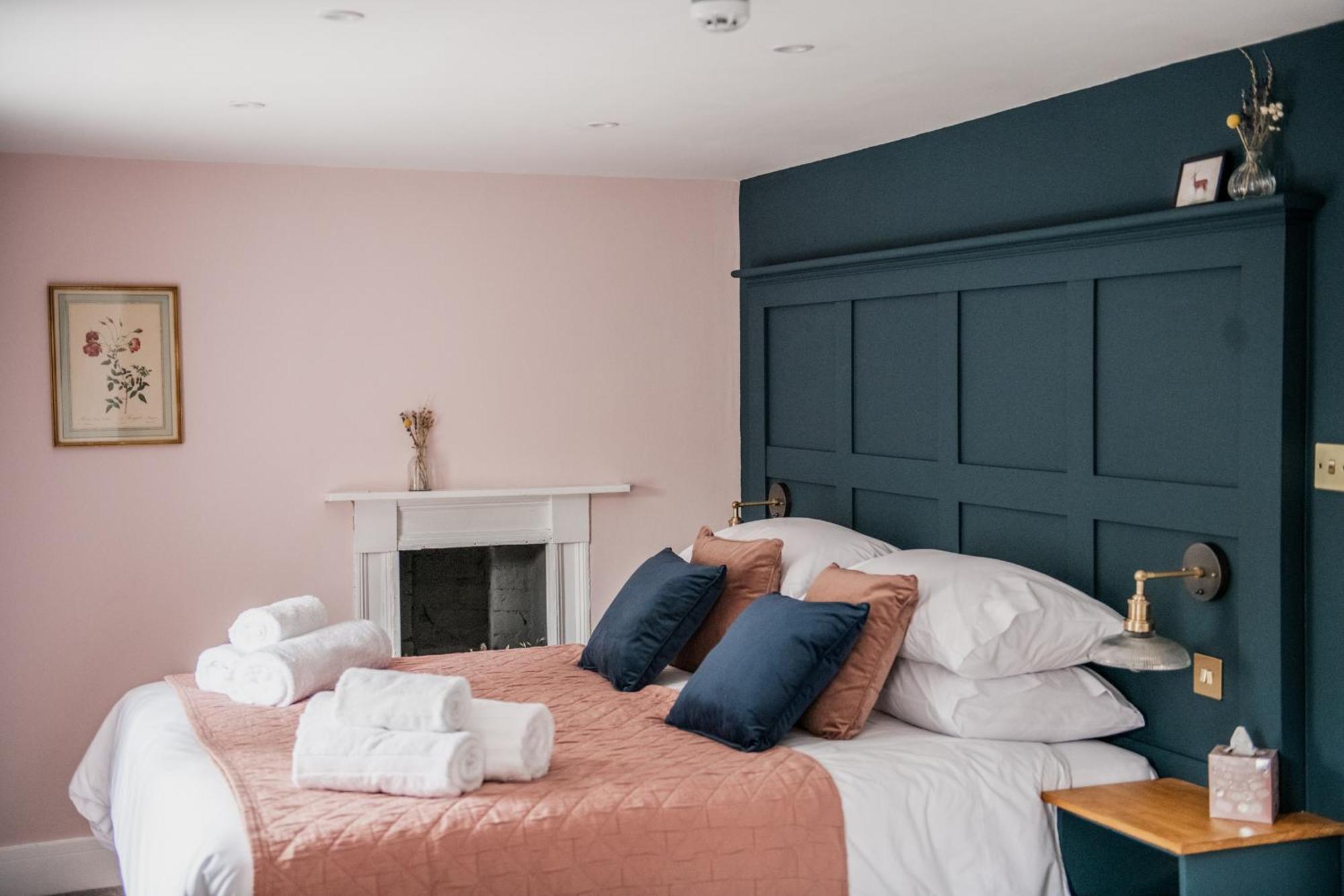 The Heathcock Boutique Hotel - Room 3 كارديف المظهر الخارجي الصورة